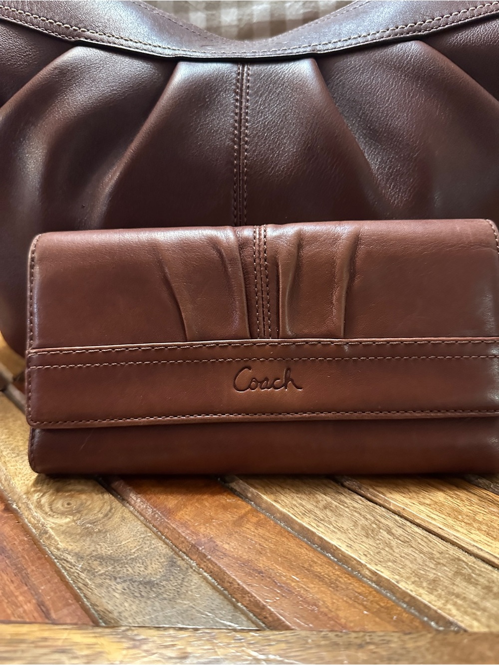 Coach Brown Leather Shoulder Hobo Bag with Matching Wallet - Picture 10 of 15